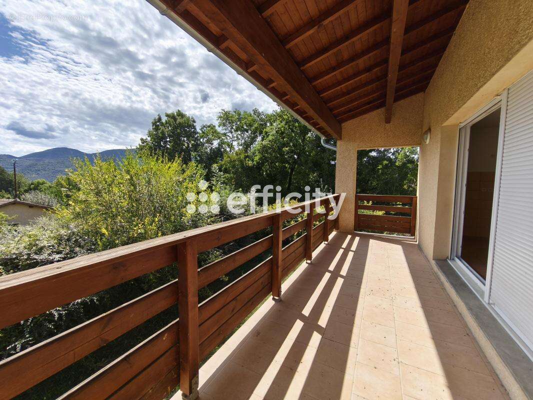 Appartement à CHORGES