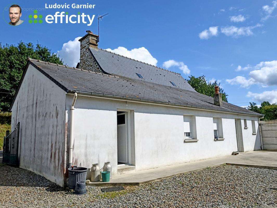 Maison à SAINT-HILAIRE-DU-HARCOUET