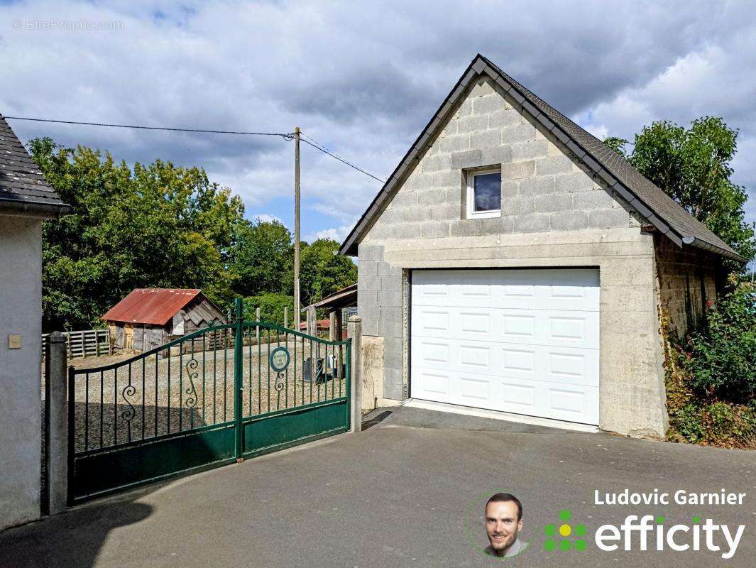 Maison à SAINT-HILAIRE-DU-HARCOUET