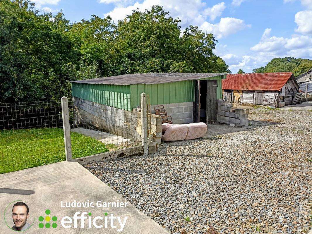 Maison à SAINT-HILAIRE-DU-HARCOUET