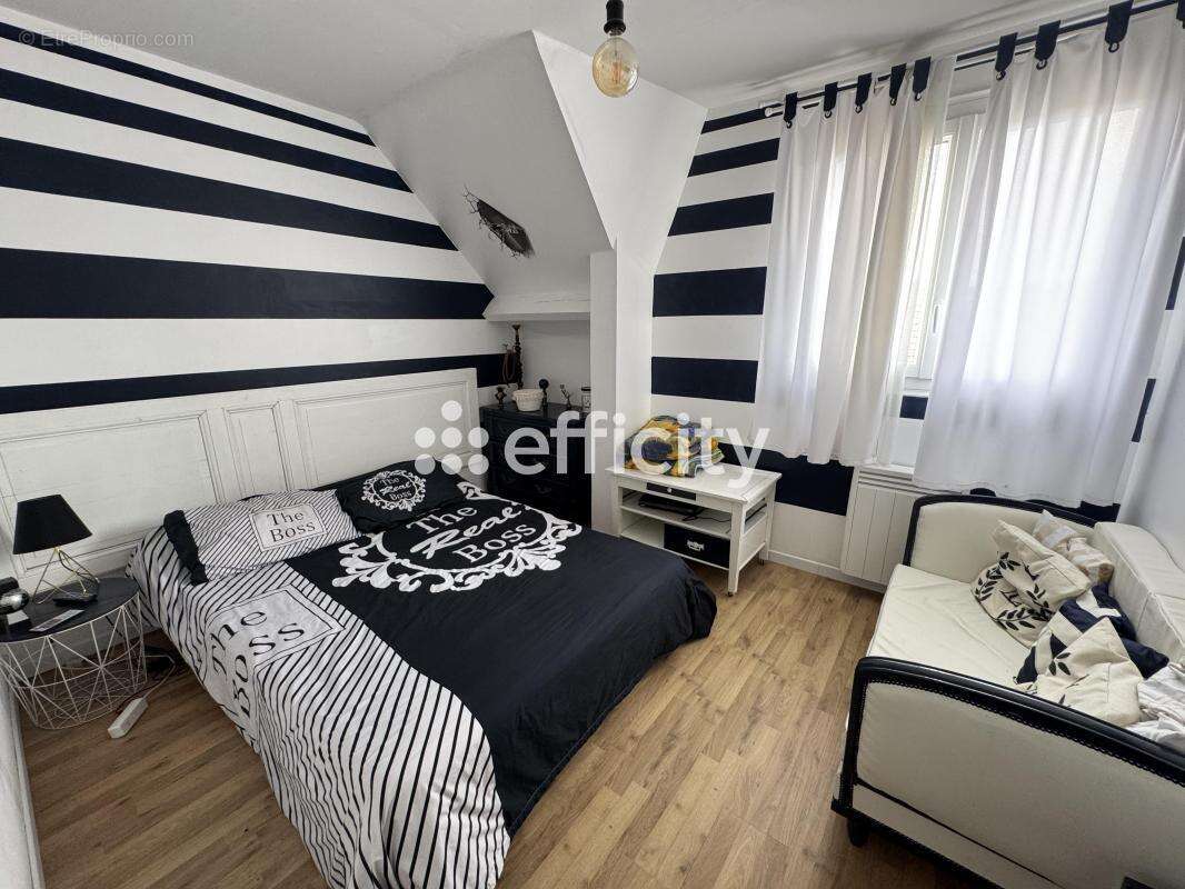 Maison à ARROMANCHES-LES-BAINS