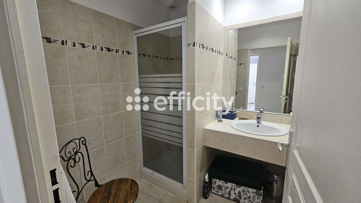 Maison à ROQUEBRUNE-SUR-ARGENS