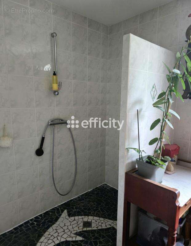 Maison à SAINT-PORCHAIRE