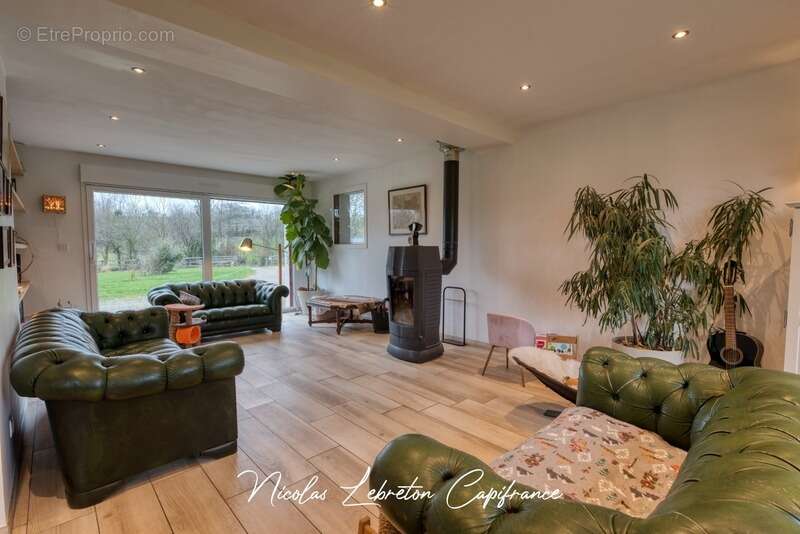 Maison à SAINTE-HONORINE-LA-CHARDONNE