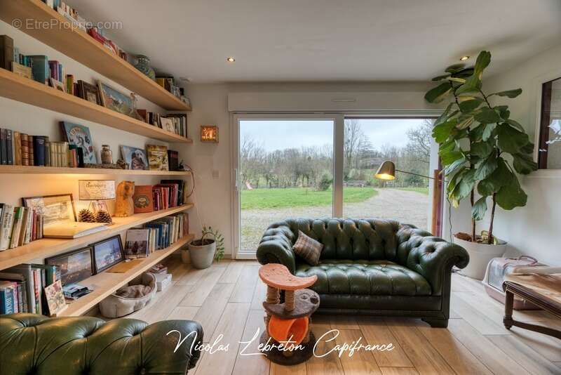 Maison à SAINTE-HONORINE-LA-CHARDONNE