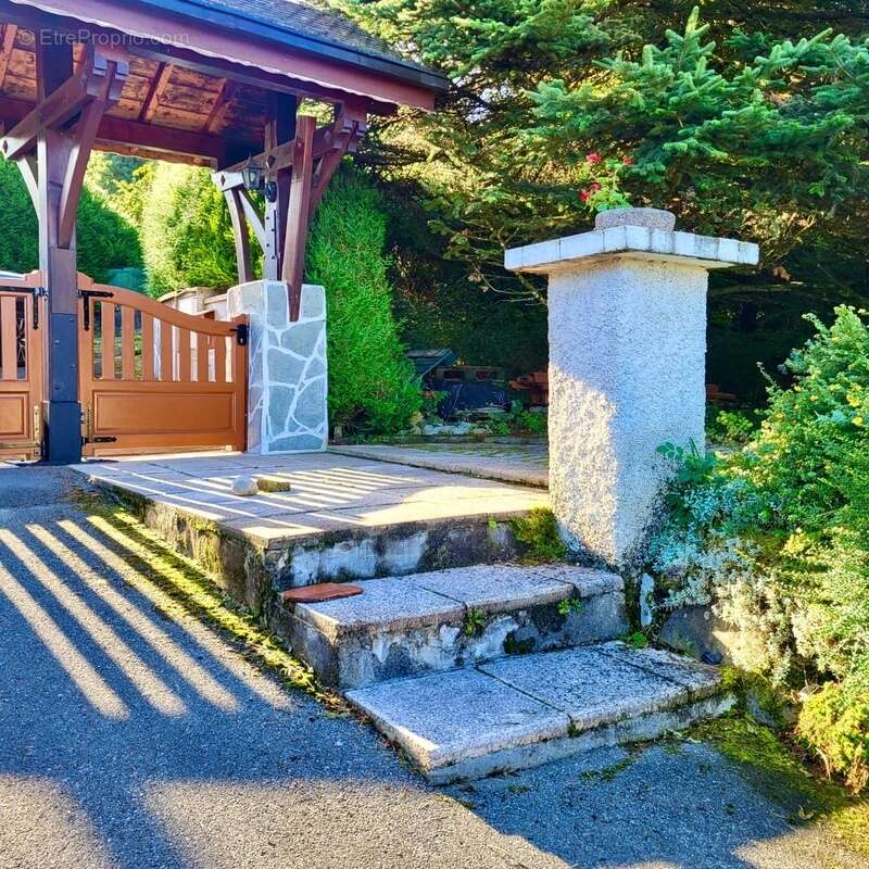Maison à SAINT-PAUL-EN-CHABLAIS