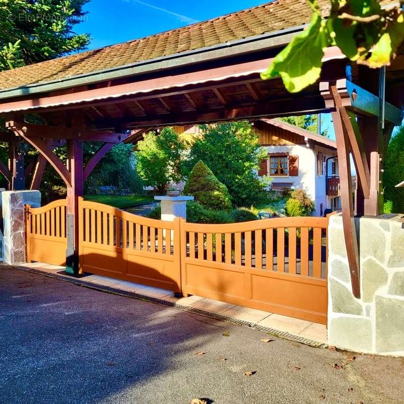 Maison à SAINT-PAUL-EN-CHABLAIS