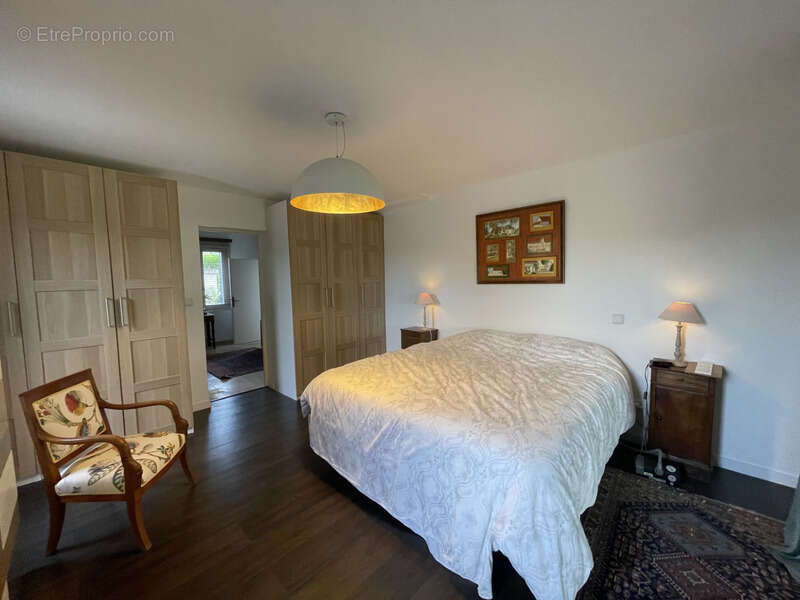 Maison à CLERE-LES-PINS