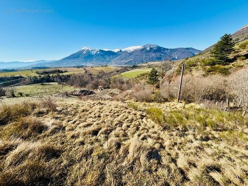 Terrain à LA ROCHE-DES-ARNAUDS