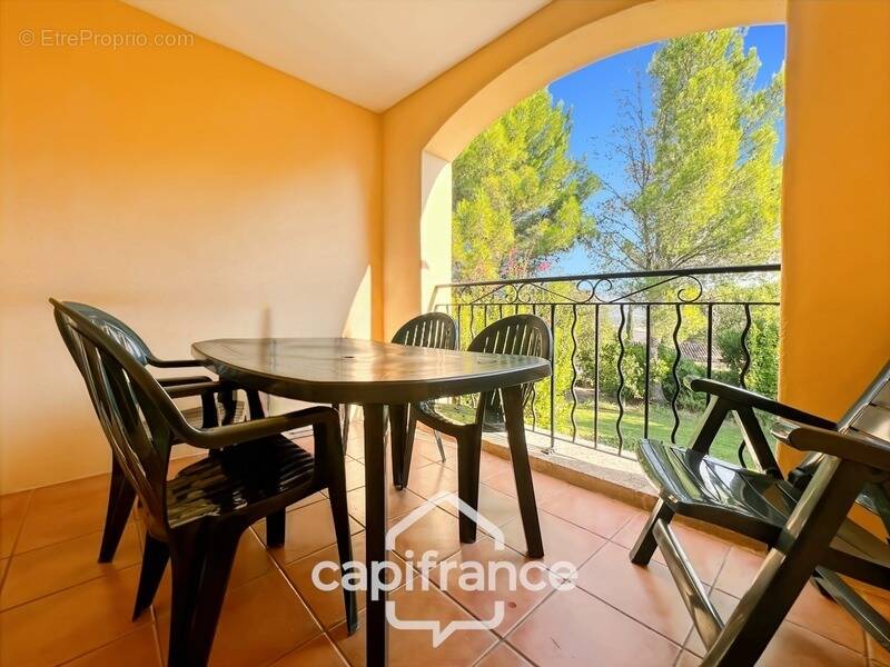 Appartement à MALLEMORT