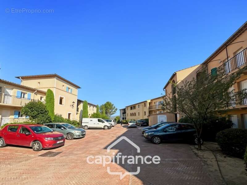 Appartement à MALLEMORT