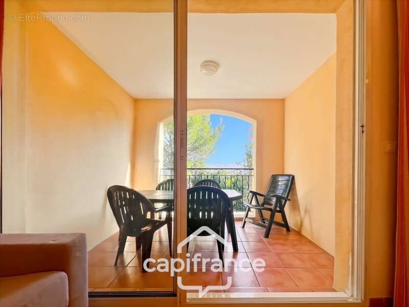 Appartement à MALLEMORT