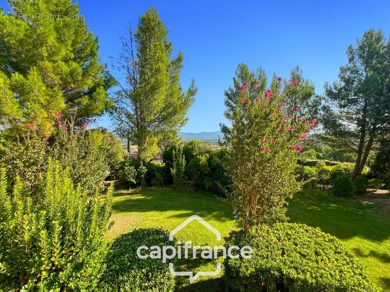 Appartement à MALLEMORT