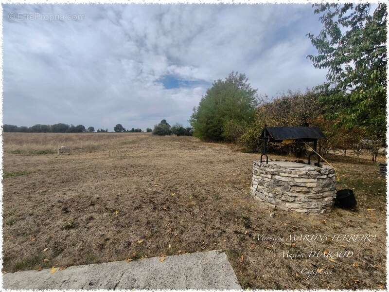 Maison à NEUILLY-EN-DUN