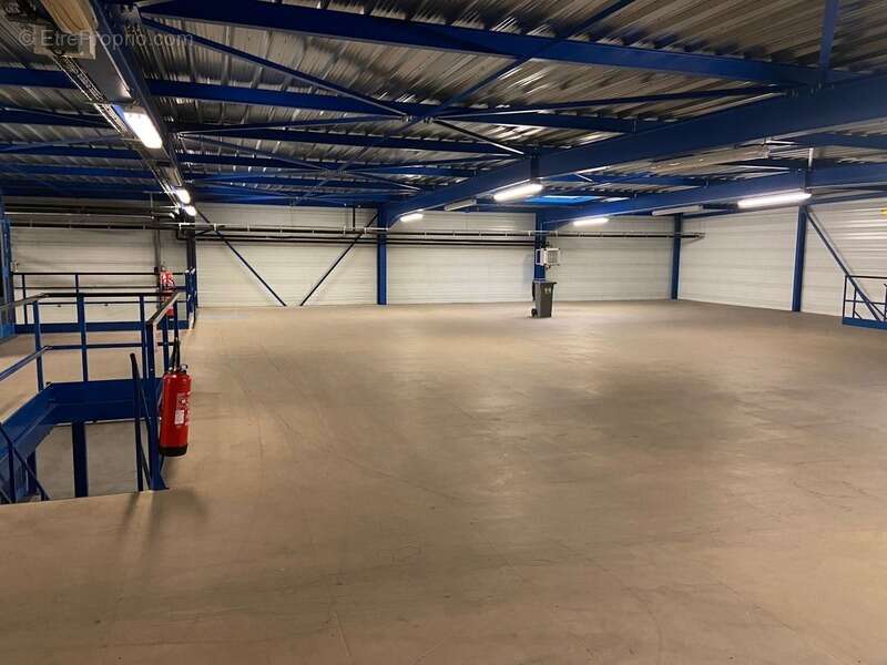 Commerce à SENNECEY-LES-DIJON