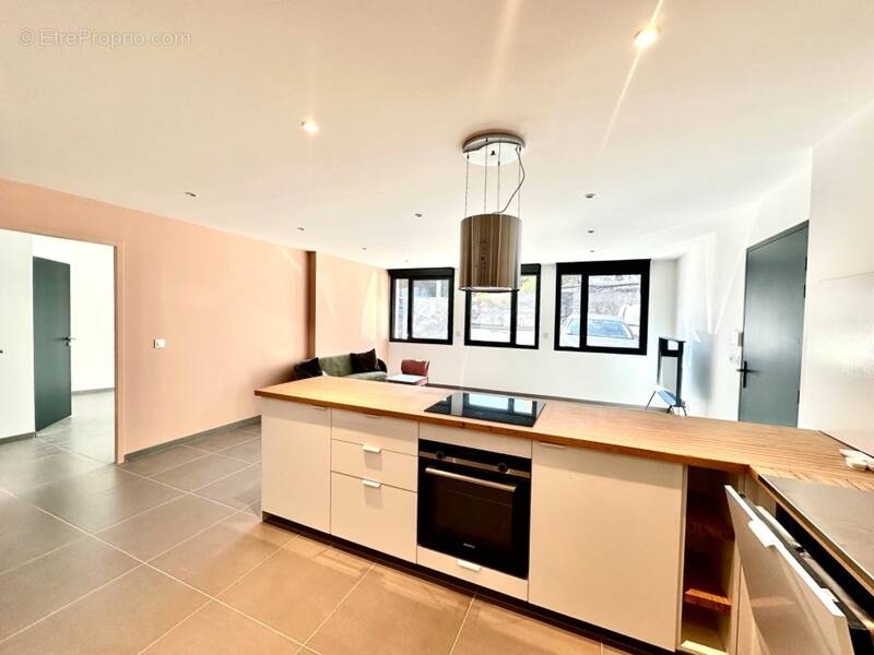 Appartement à MARSEILLE-12E