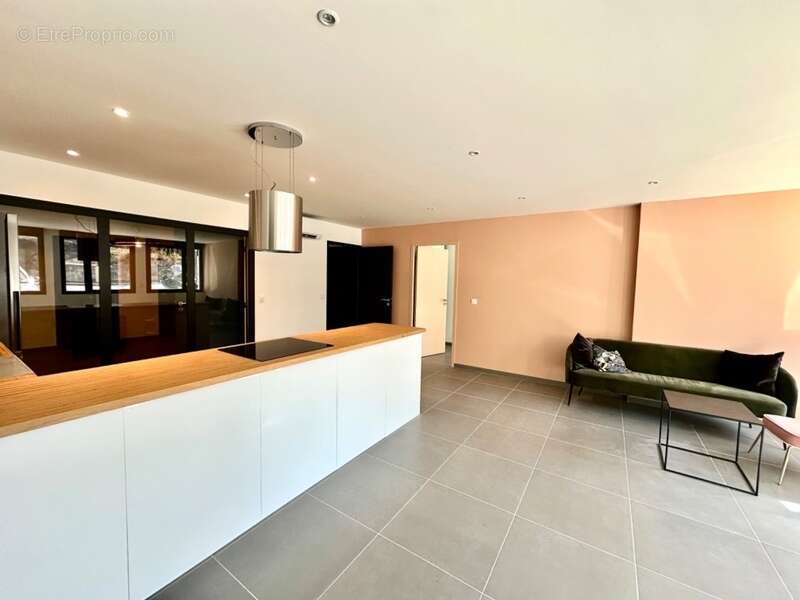 Appartement à MARSEILLE-12E