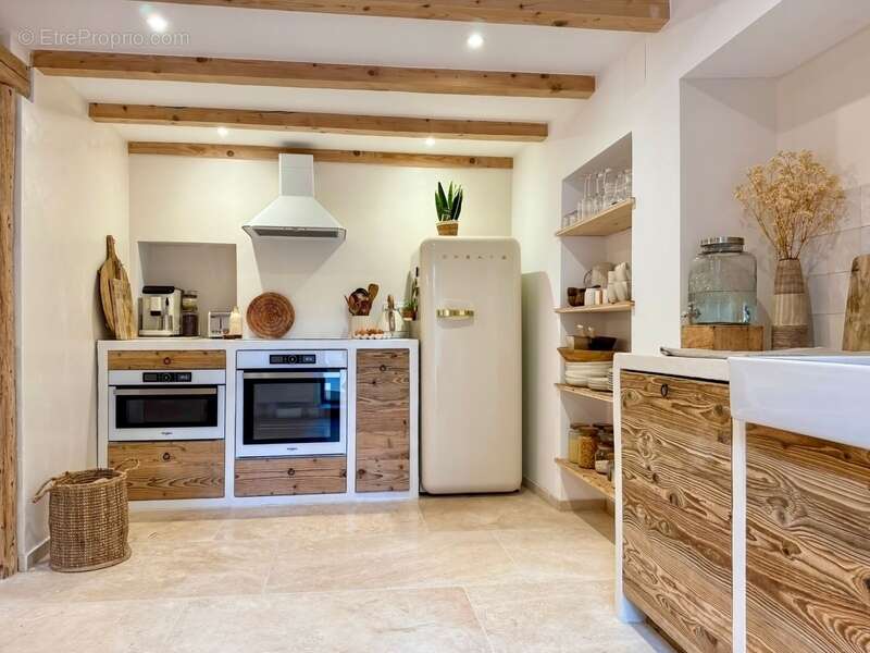 Maison à VETRAZ-MONTHOUX