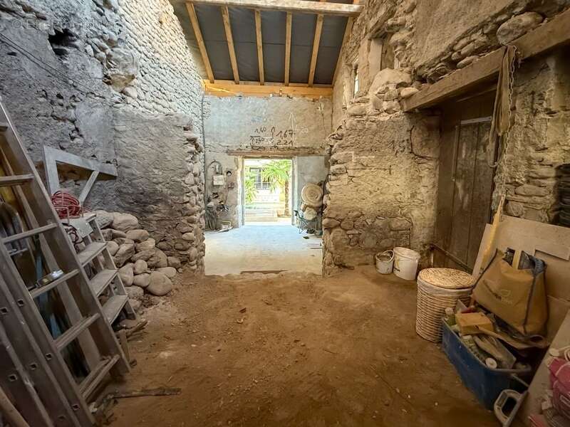 Maison à VETRAZ-MONTHOUX