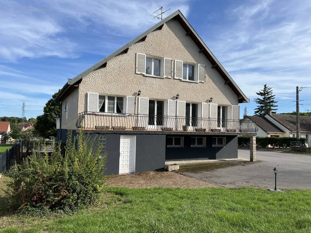 Maison à CHAGNY