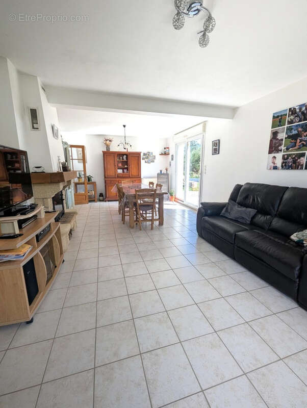 Maison à LUC-LA-PRIMAUBE