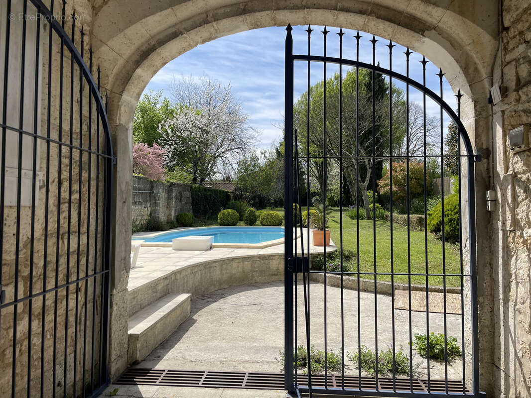 Maison à L&#039;ISLE-D&#039;ESPAGNAC