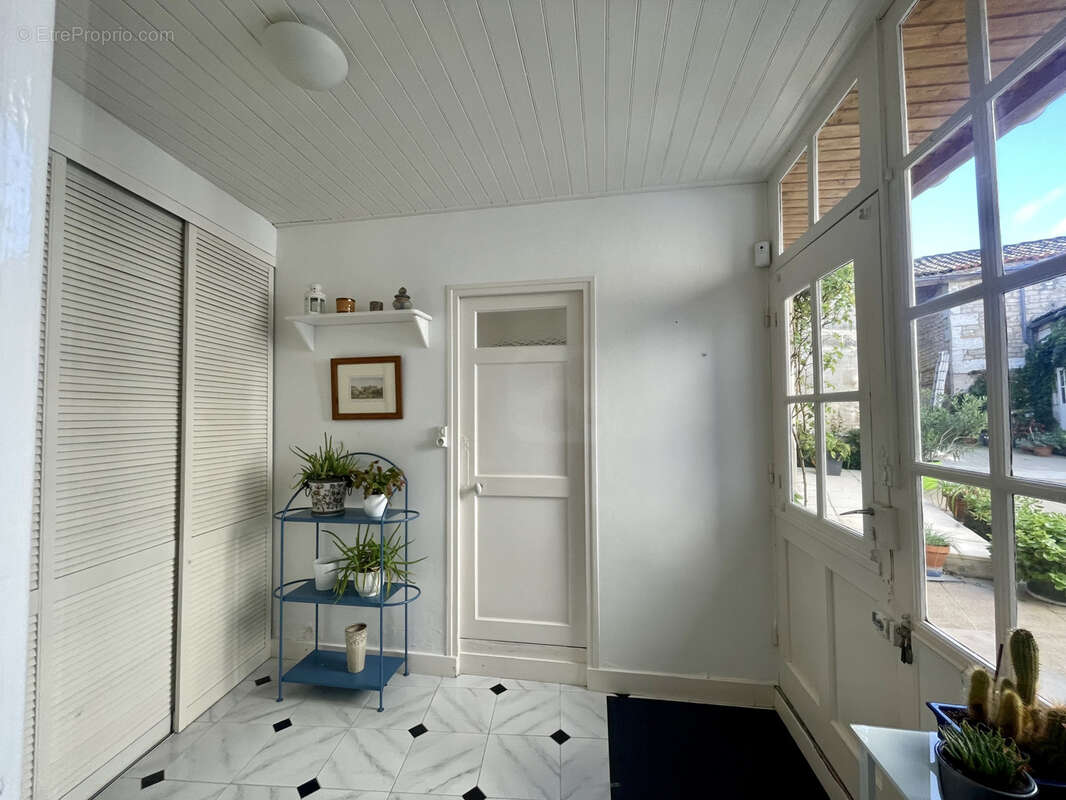 Maison à L&#039;ISLE-D&#039;ESPAGNAC