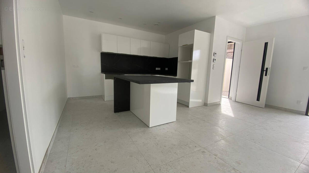 Maison à TOUROUZELLE