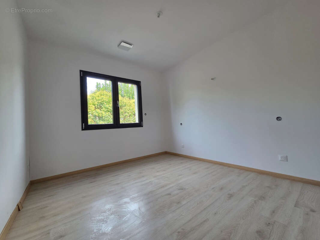 Maison à TOUROUZELLE