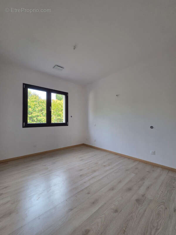 Maison à TOUROUZELLE