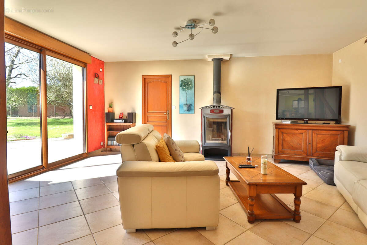 Maison à SAINT-THIBAULT