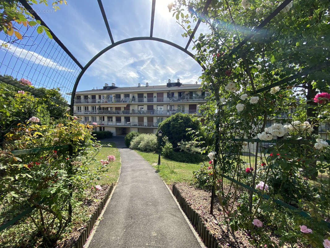 Appartement à CHENNEVIERES-SUR-MARNE