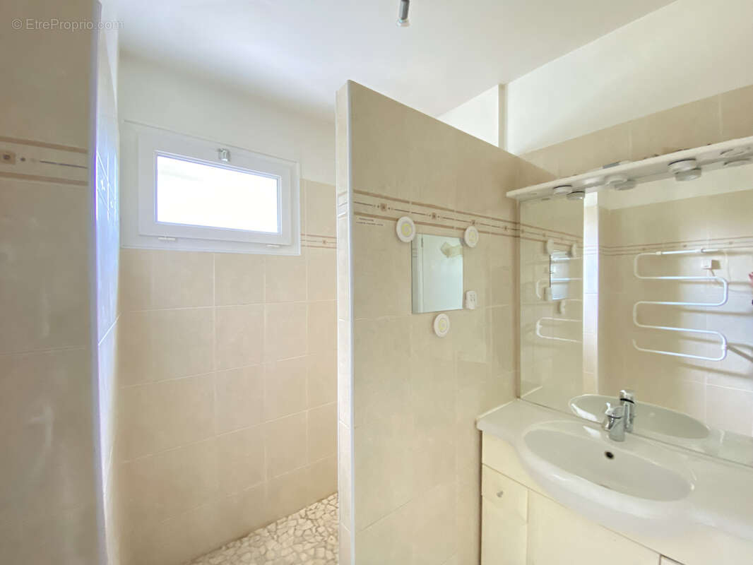 Appartement à CHENNEVIERES-SUR-MARNE