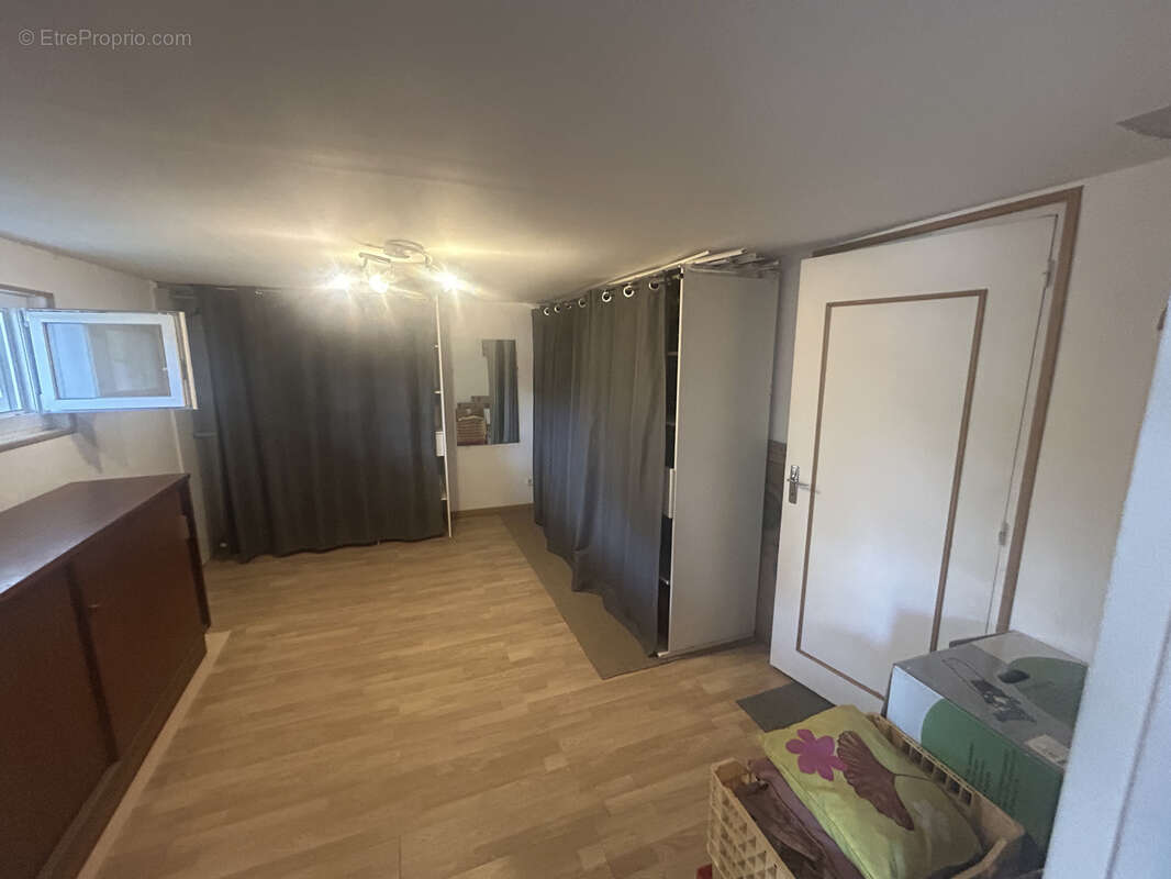 Maison à SAINT-MESMES