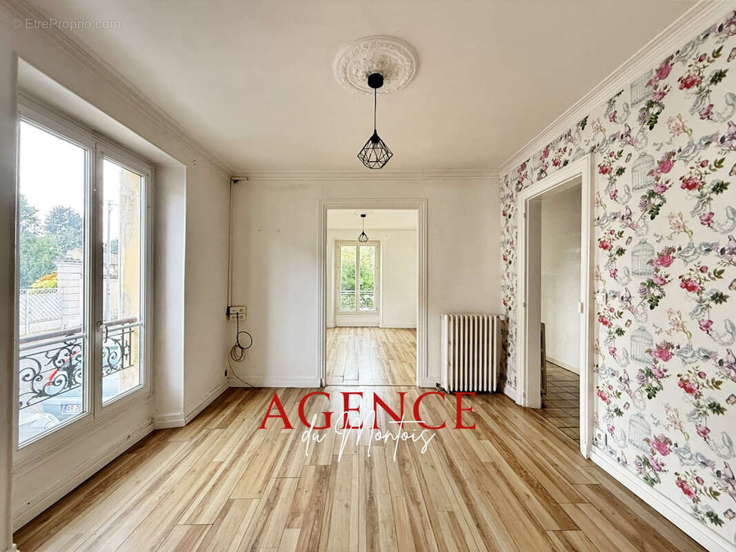 Maison à DONNEMARIE-DONTILLY