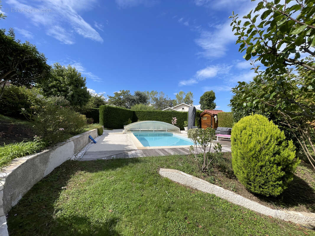 Maison à CHARBONNIERES-LES-BAINS