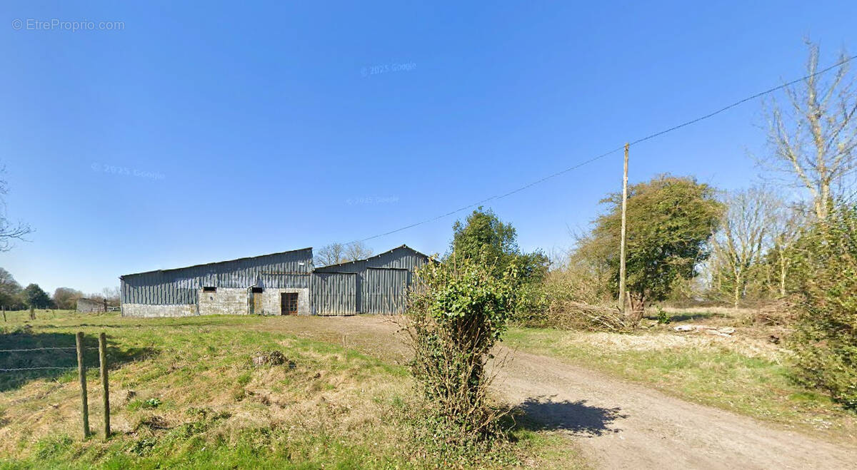 Terrain à COULONVILLERS