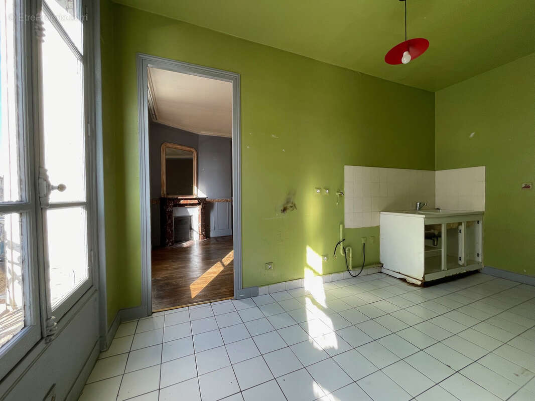 Appartement à PARIS-18E