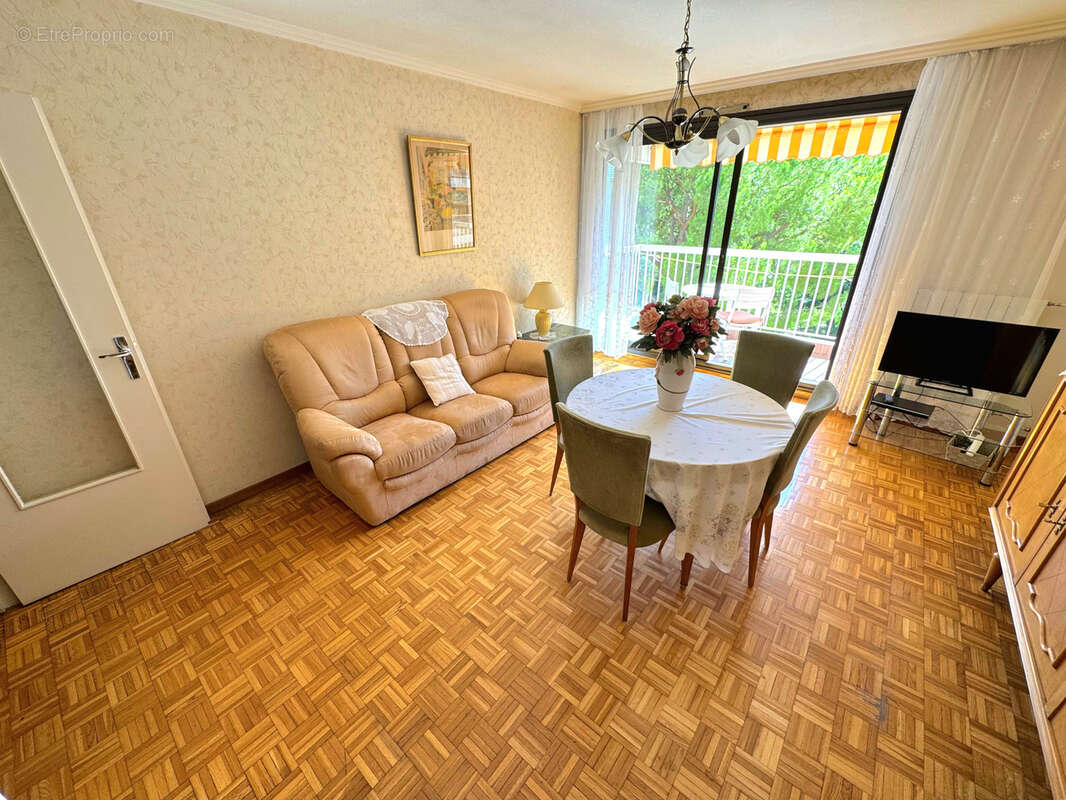 Appartement à MARSEILLE-10E