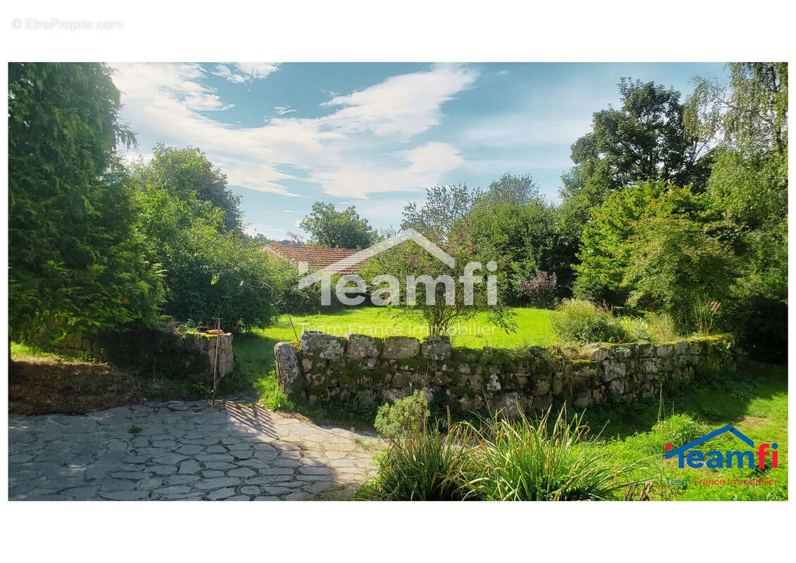 Maison à SAINT-PAL-DE-MONS