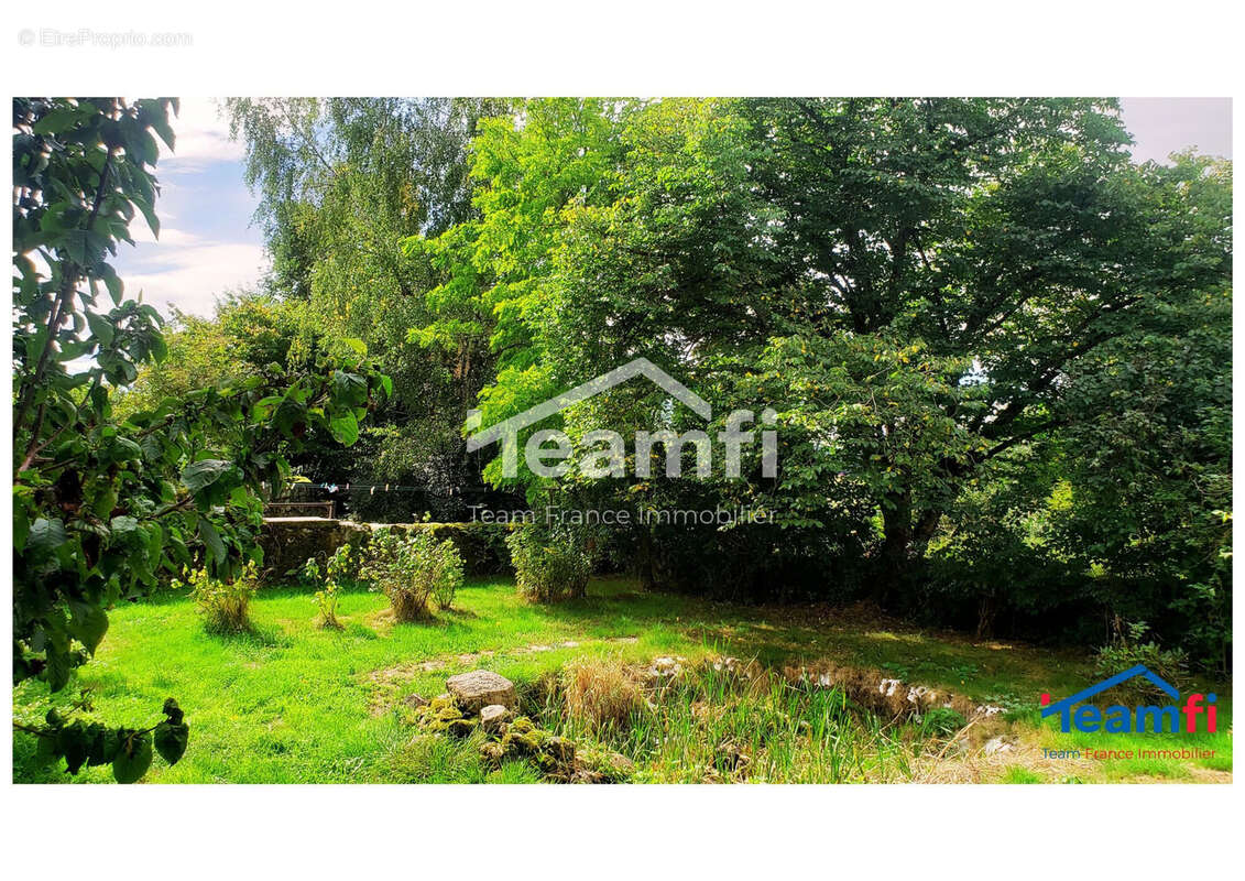 Maison à SAINT-PAL-DE-MONS