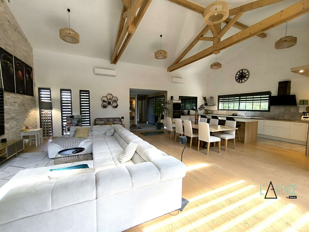 Maison à LE PIAN-MEDOC