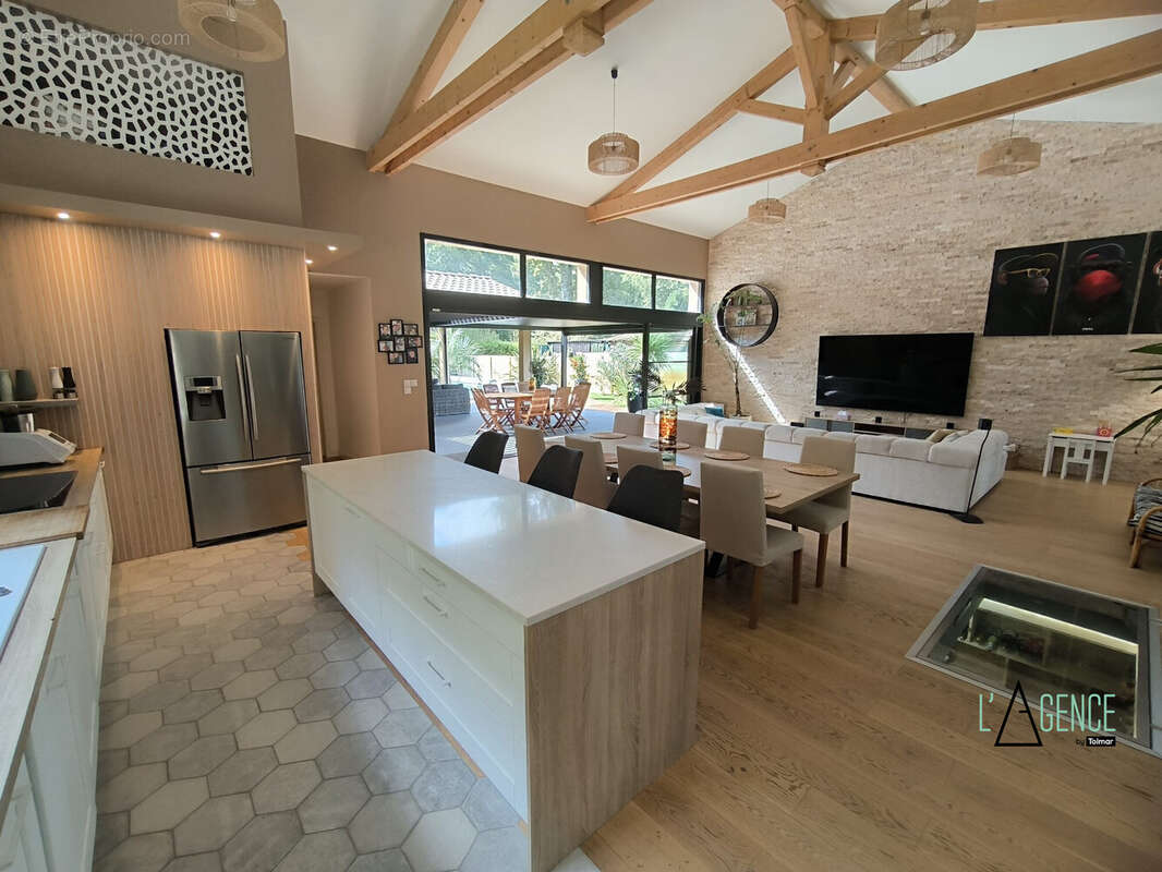 Maison à LE PIAN-MEDOC