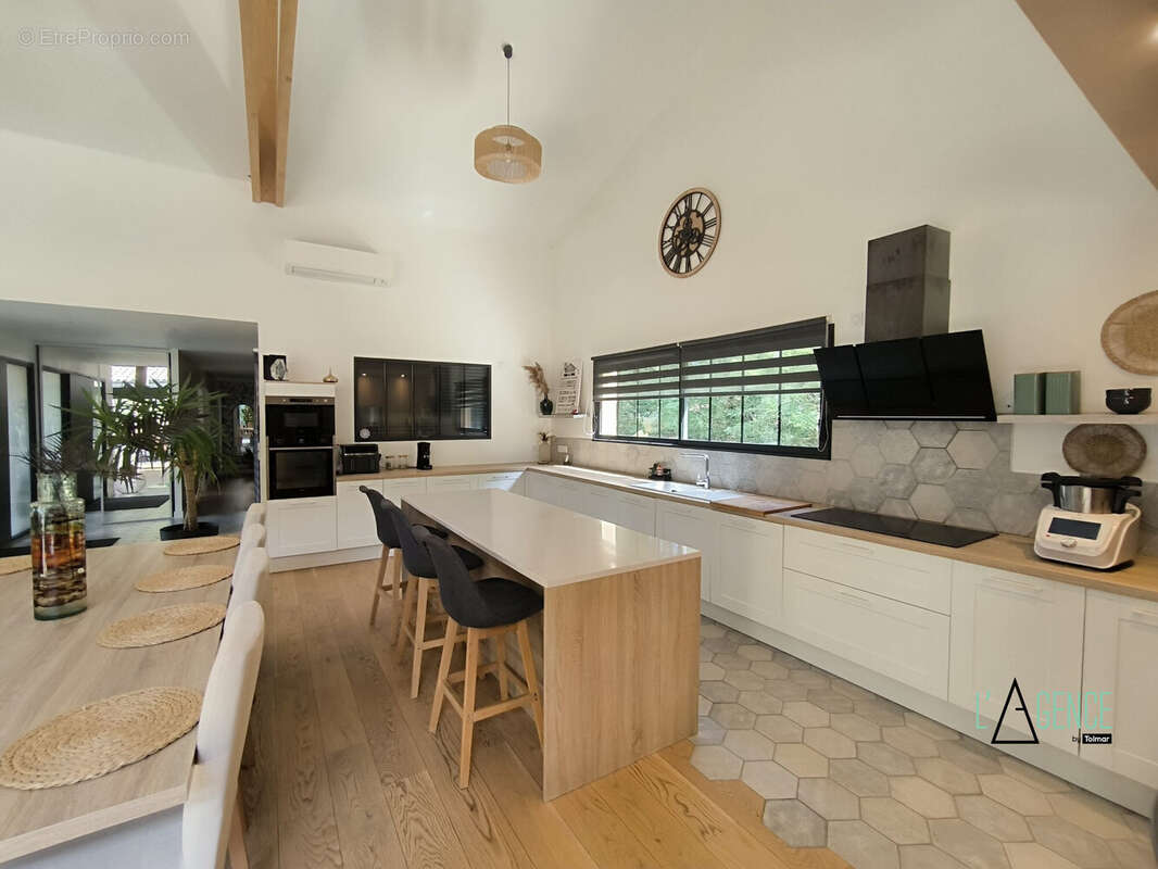 Maison à LE PIAN-MEDOC