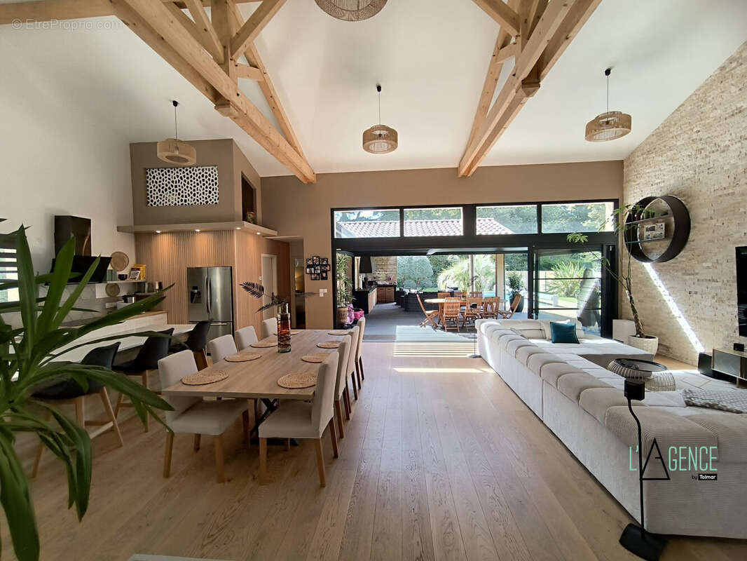 Maison à LE PIAN-MEDOC