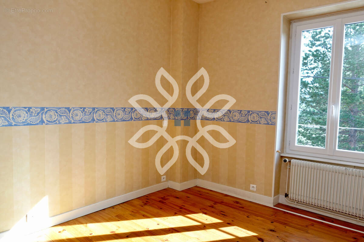 Maison à SAINTE-FLORINE