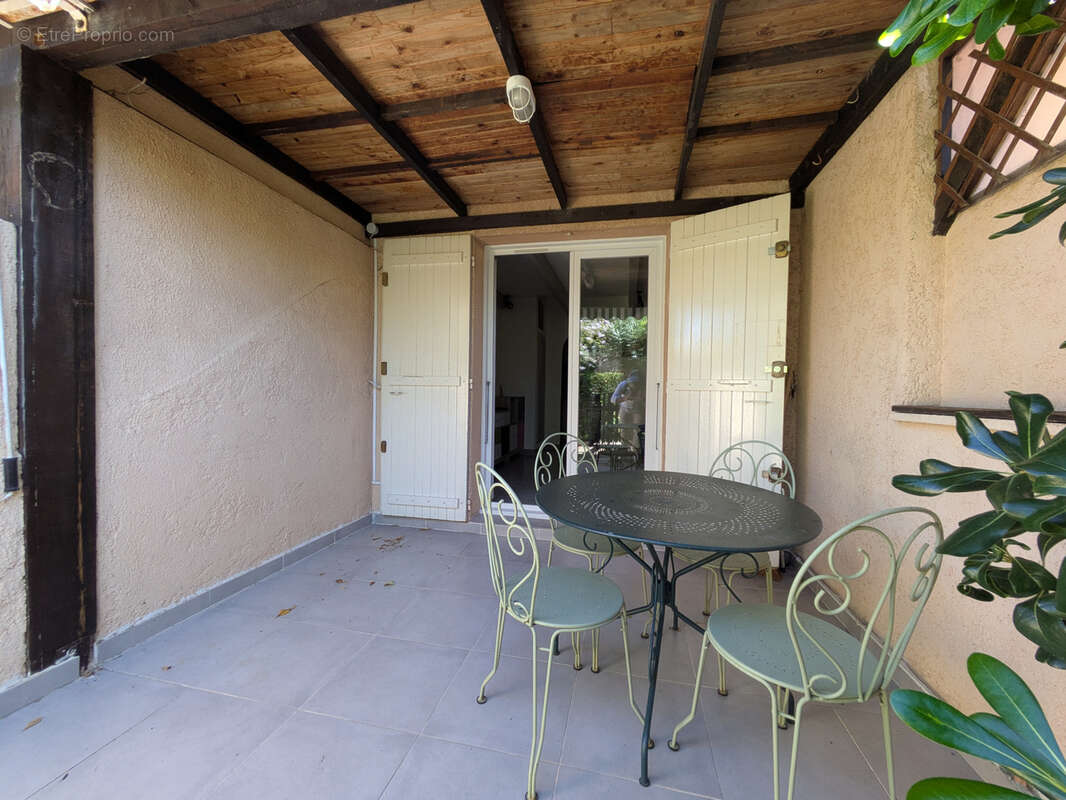 Appartement à SANARY-SUR-MER