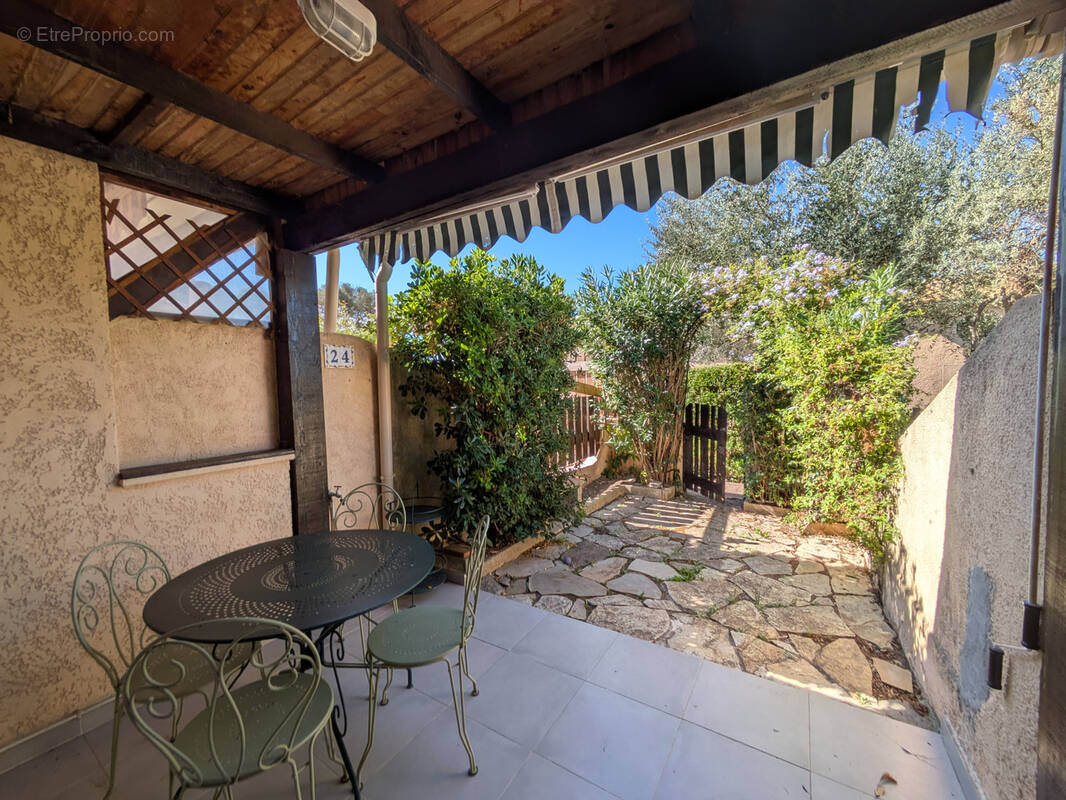 Appartement à SANARY-SUR-MER