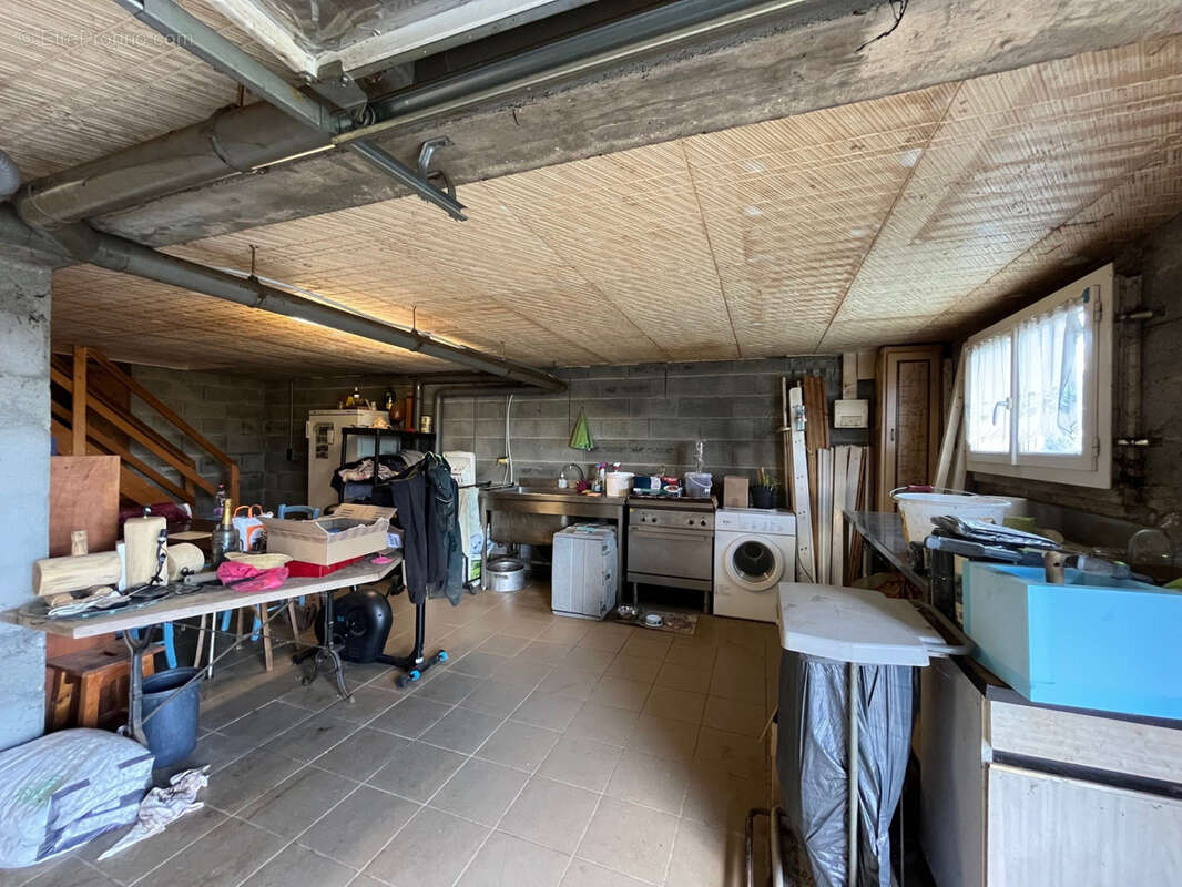 Maison à COUSSAC-BONNEVAL