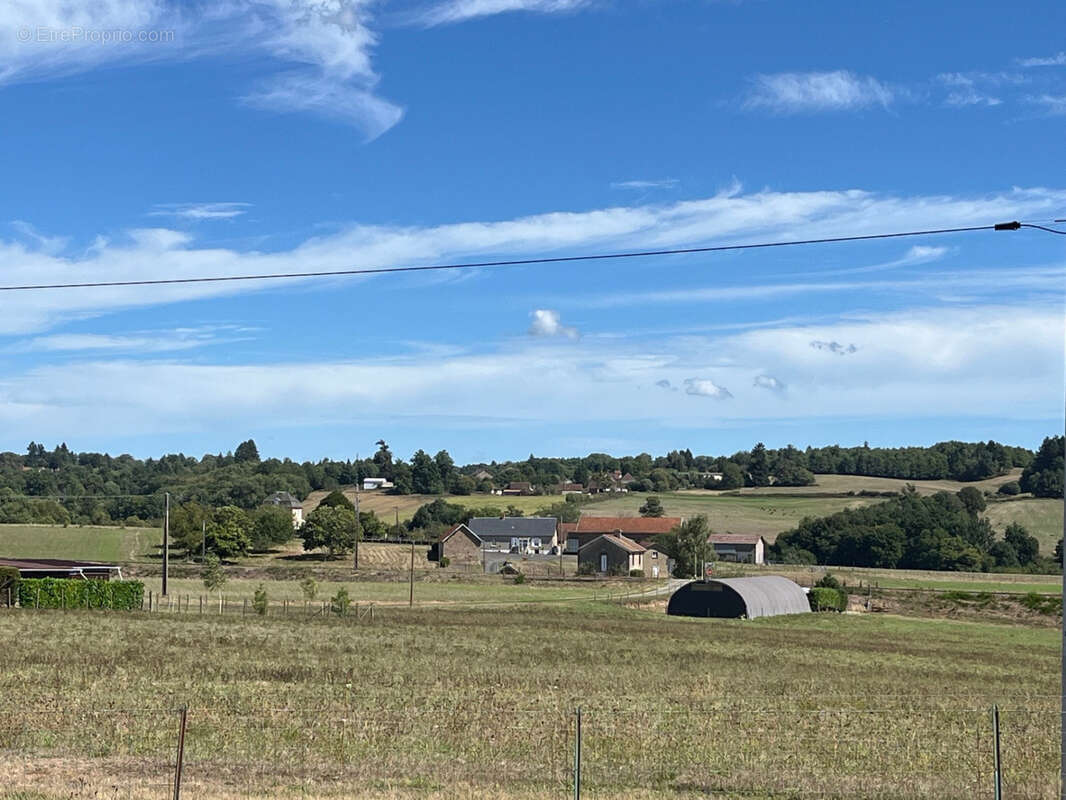 Maison à COUSSAC-BONNEVAL